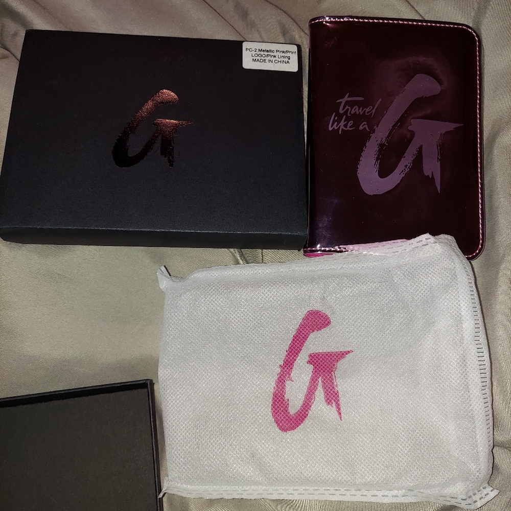 Glam-aholic Lifestyle Passport Cover